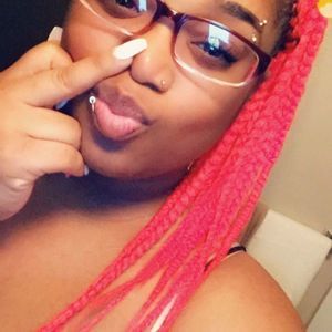 Meet your Posher, Dewanda